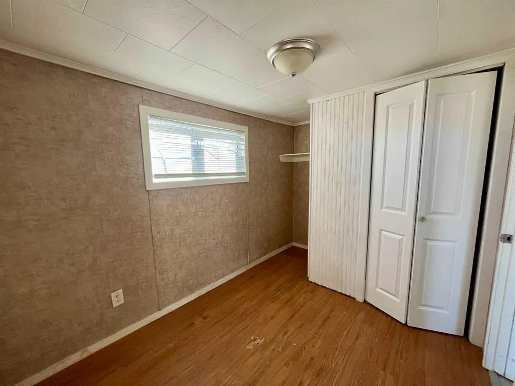 4802 54 Avenue, #15