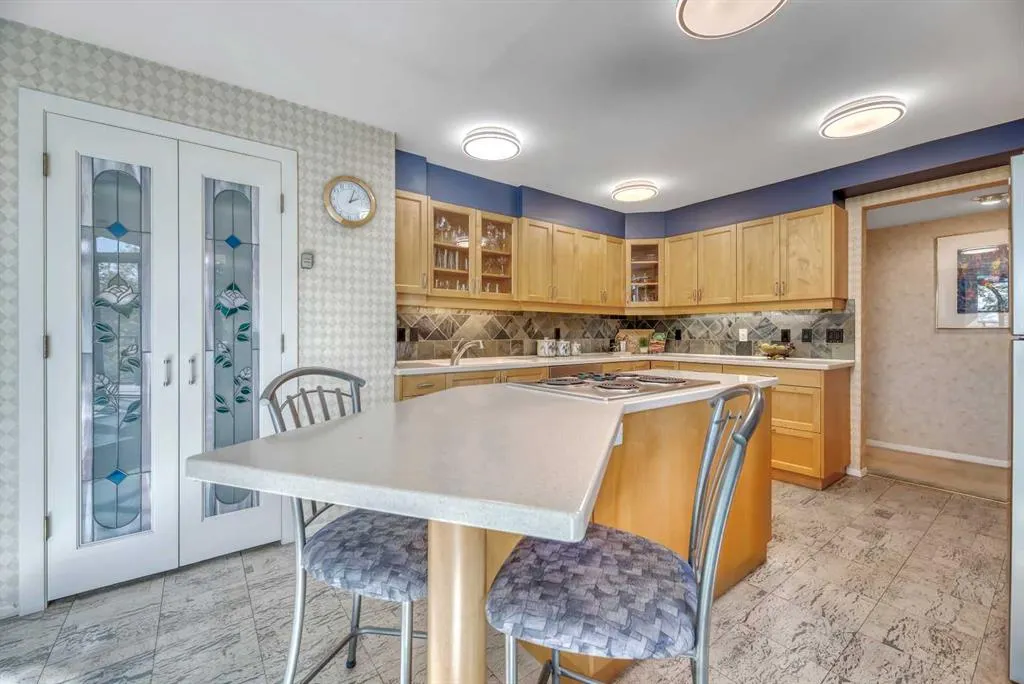 300 Meredith Road NE, #610