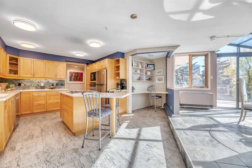 300 Meredith Road NE, #610