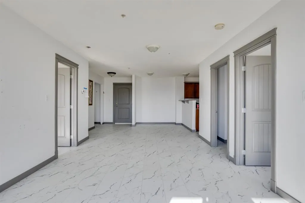 8535 Clearwater Court, #206