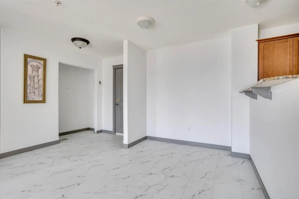 8535 Clearwater Court, #206