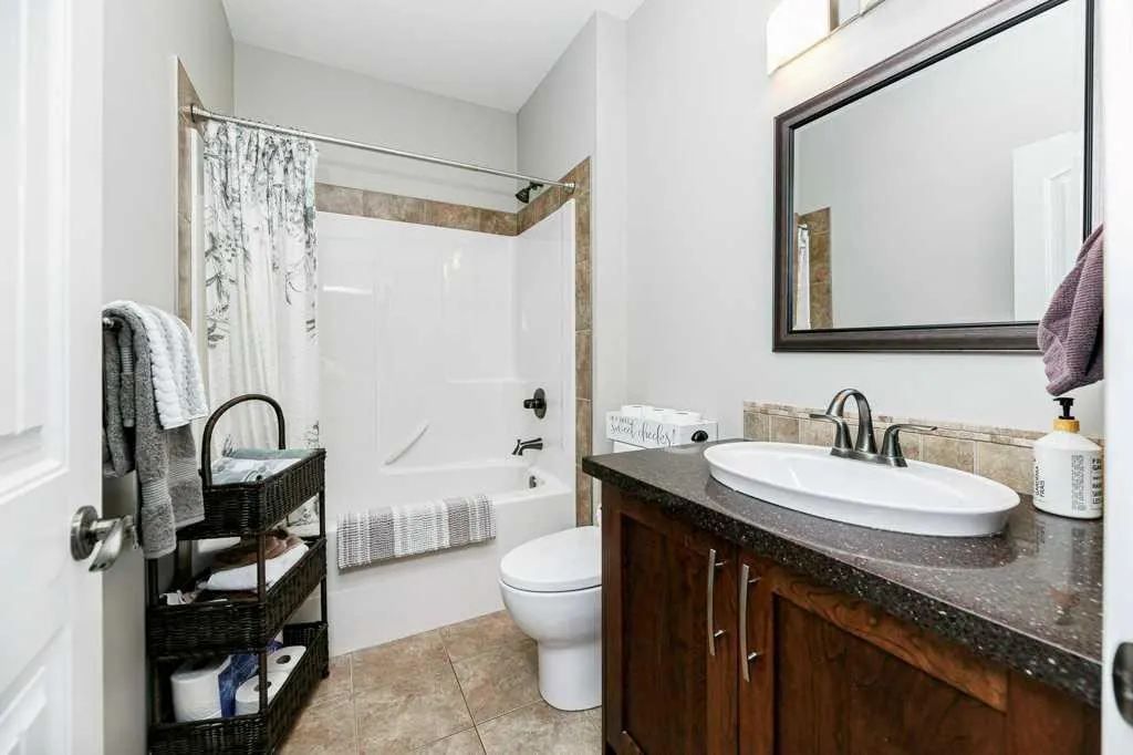 34 Overand Place