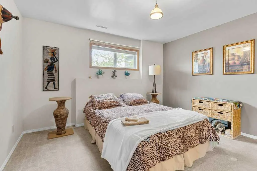 114 Cremona Heights