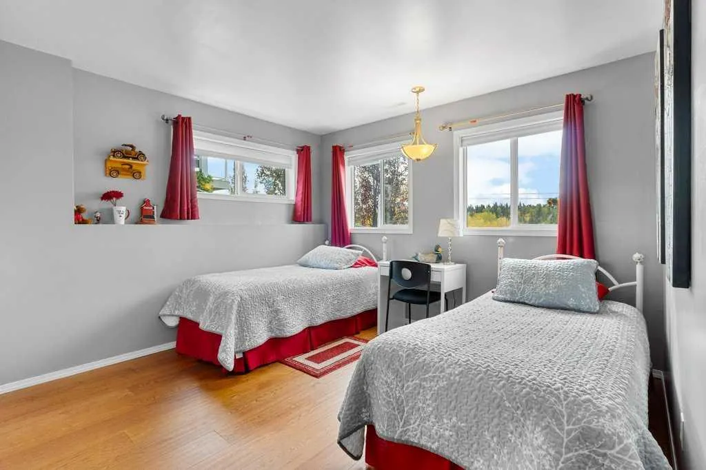 114 Cremona Heights