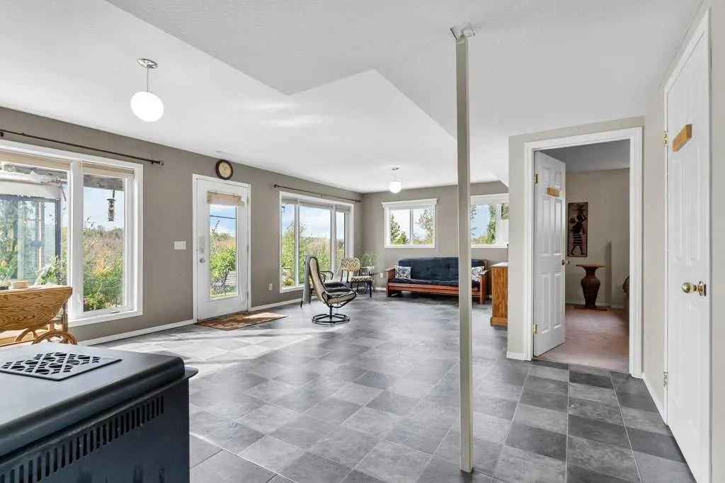 114 Cremona Heights