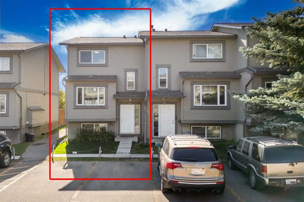 12 Templewood Drive NE, #61