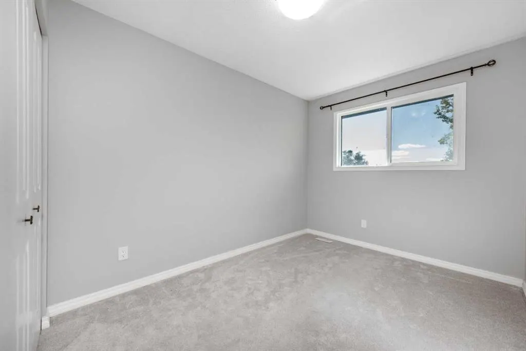 12 Templewood Drive NE, #61