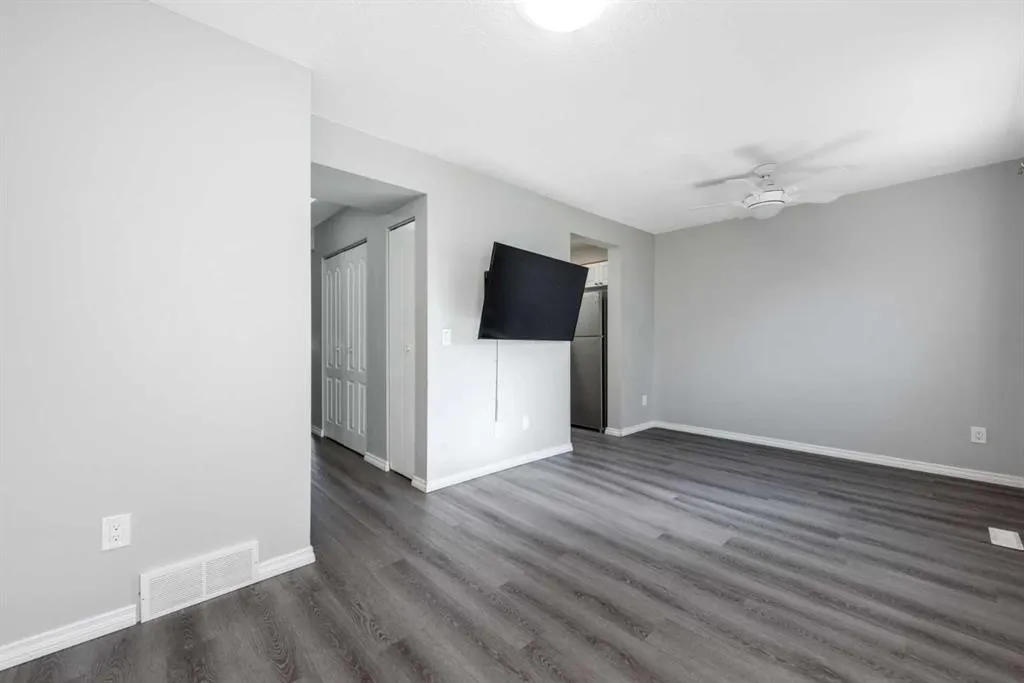 12 Templewood Drive NE, #61