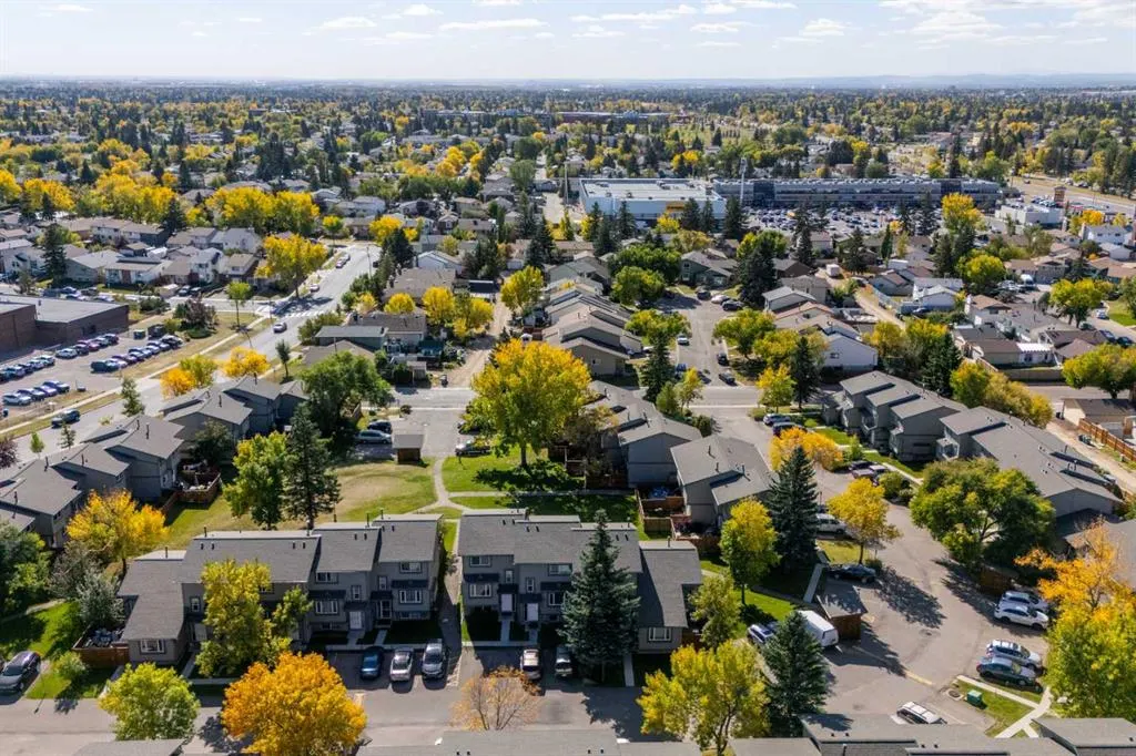 12 Templewood Drive NE, #61