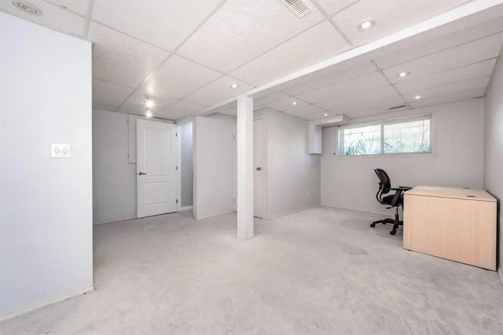 12 Templewood Drive NE, #61