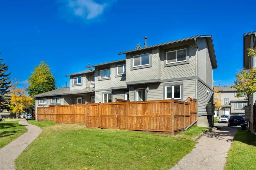 12 Templewood Drive NE, #61