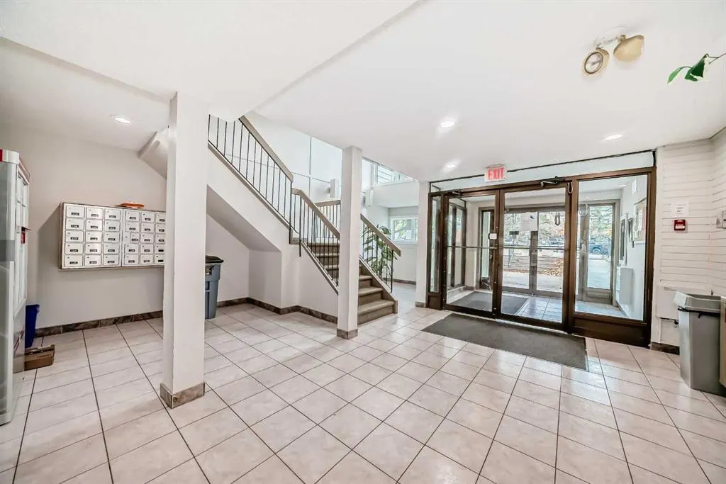 60 Glamis Drive SW, #1210