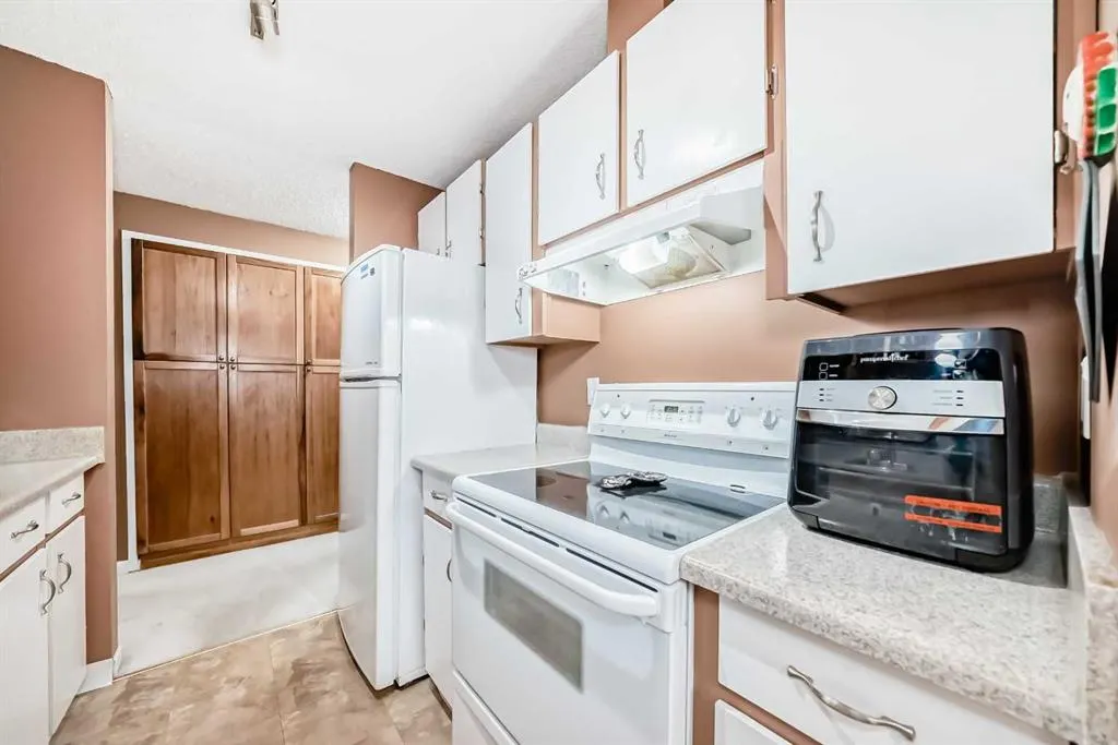 60 Glamis Drive SW, #1210