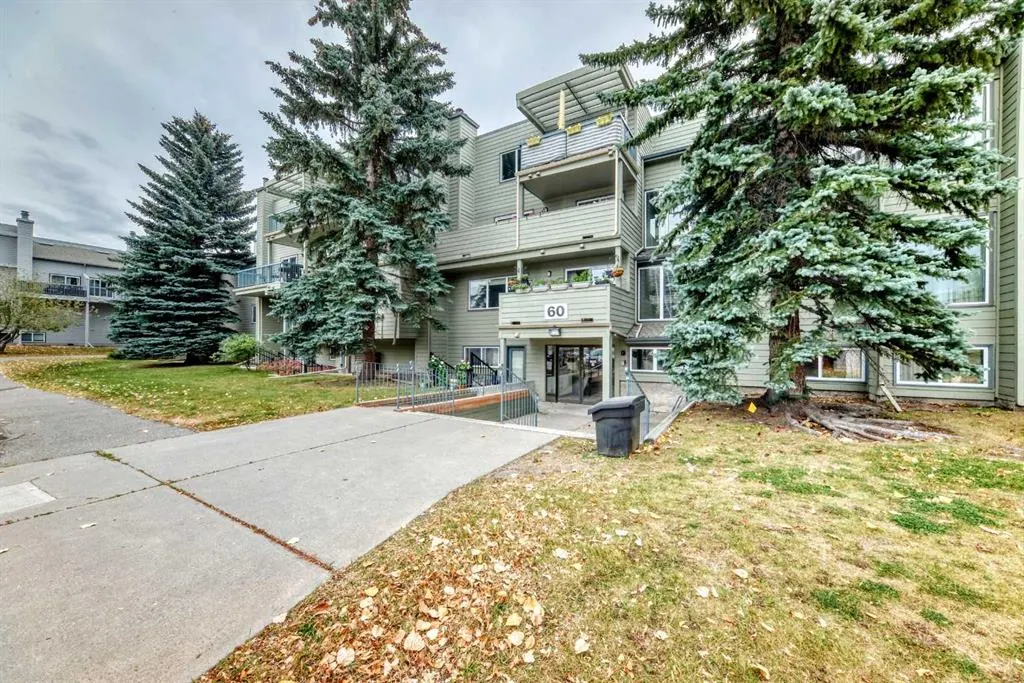 60 Glamis Drive SW, #1210