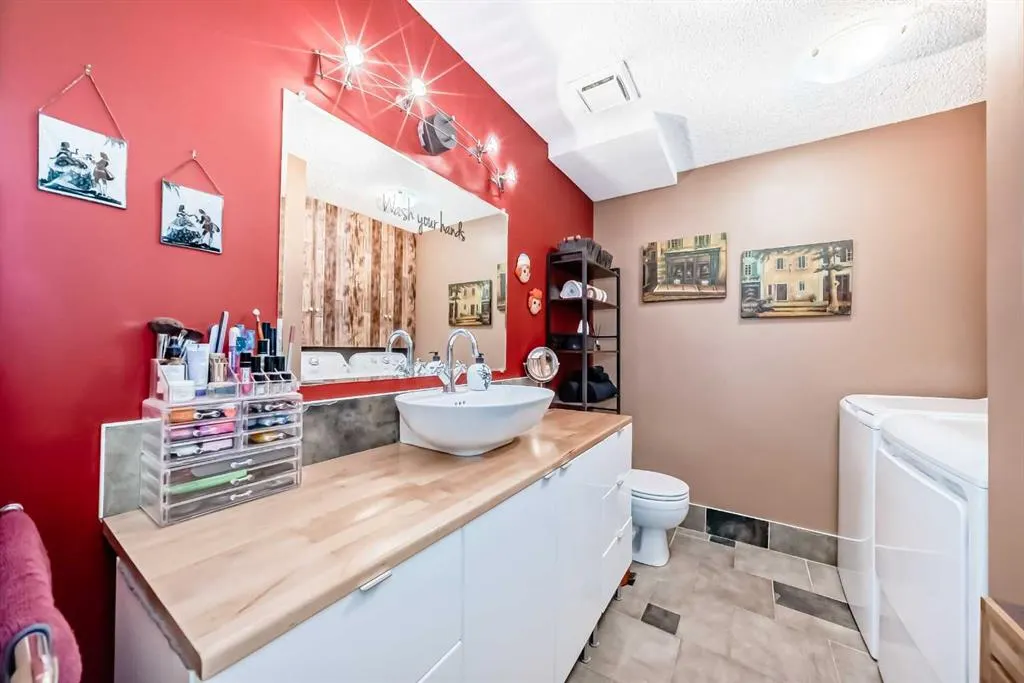 60 Glamis Drive SW, #1210