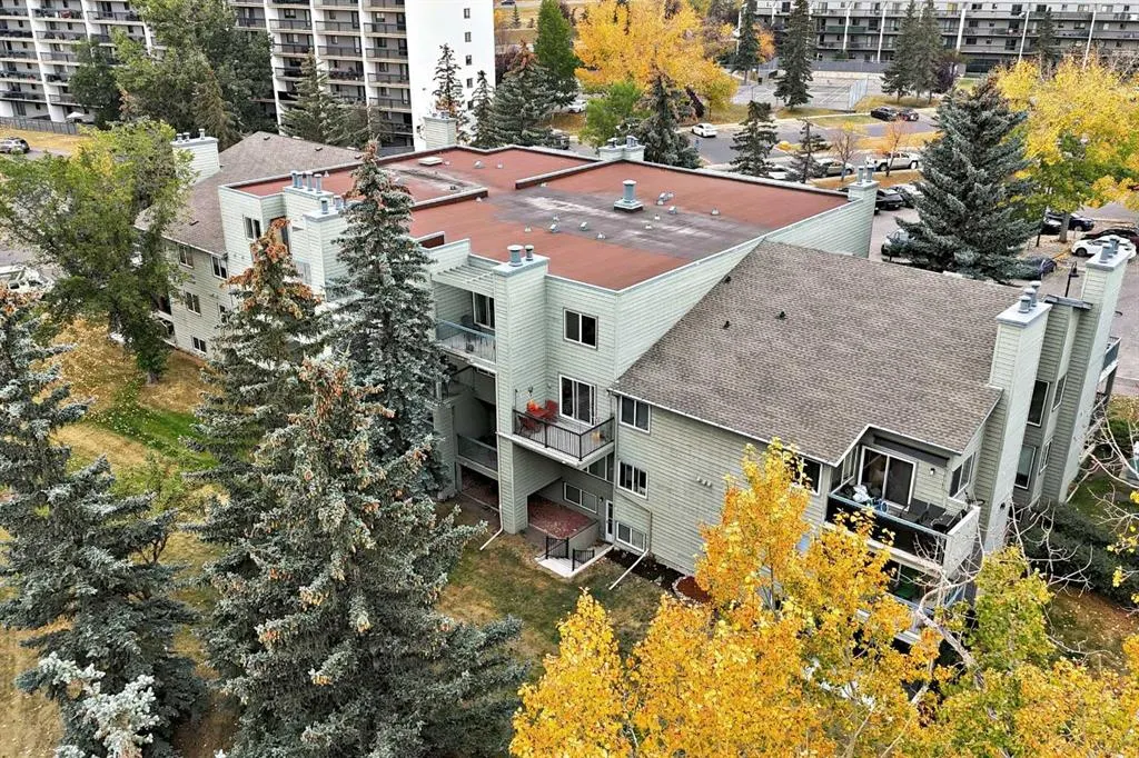60 Glamis Drive SW, #1210