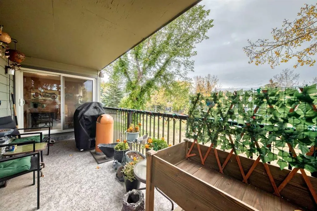 60 Glamis Drive SW, #1210