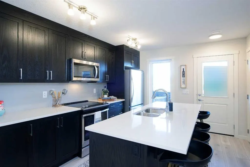 63 Belmont Passage SW, #107