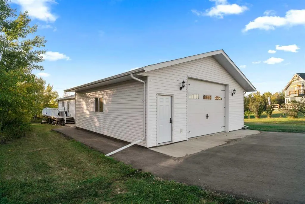 41251 Range Road 210, #421