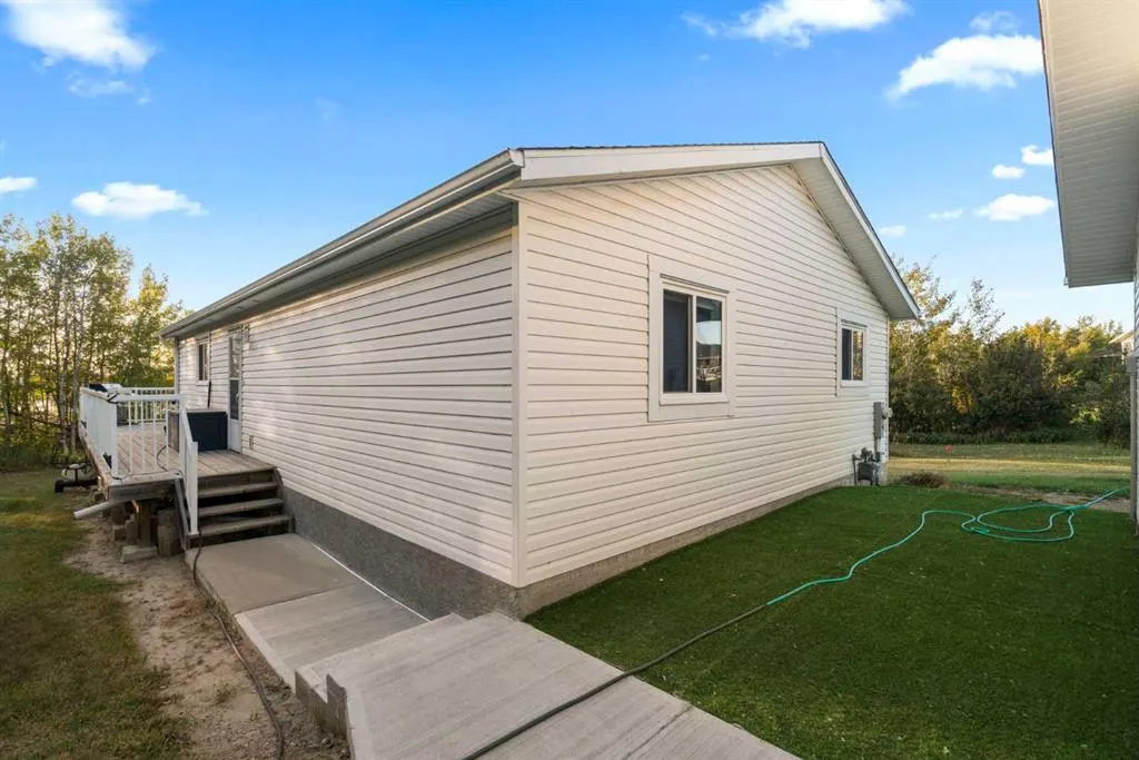 41251 Range Road 210, #421