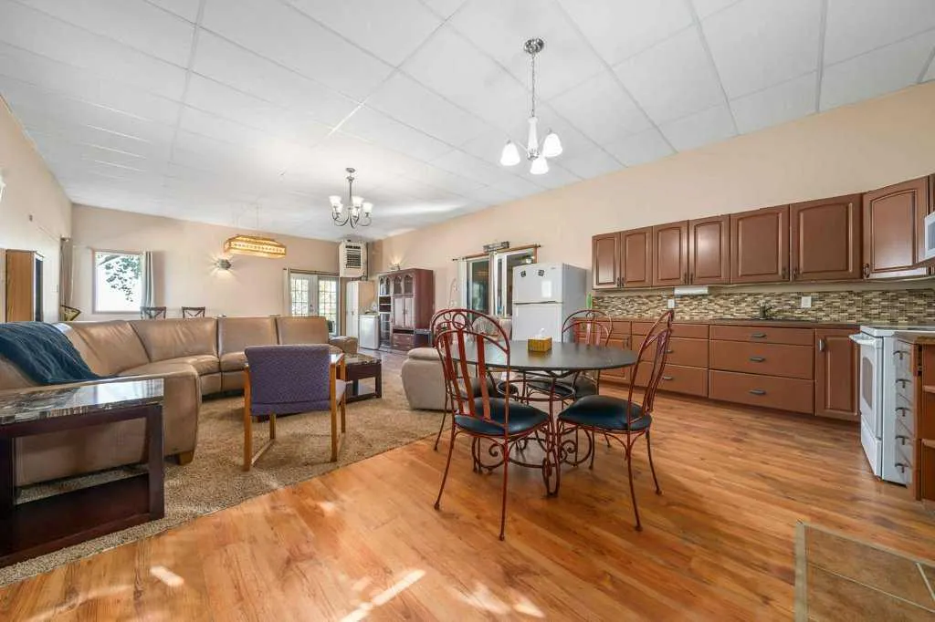12323 Range Road 74