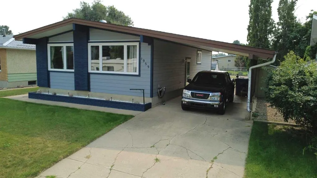 1955 20 Street SE