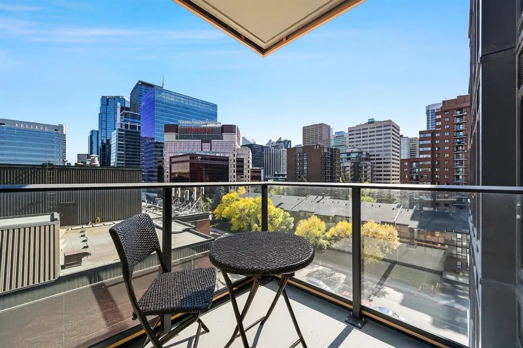 730 2 Avenue SW, #704