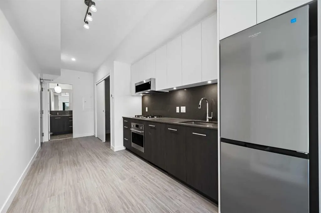730 2 Avenue SW, #704