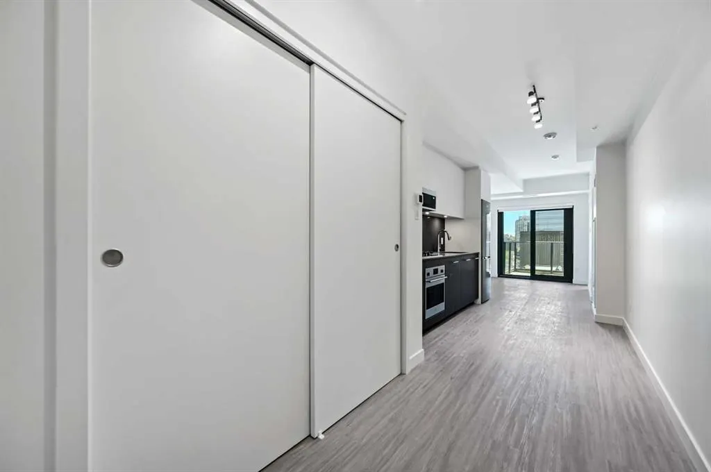 730 2 Avenue SW, #704