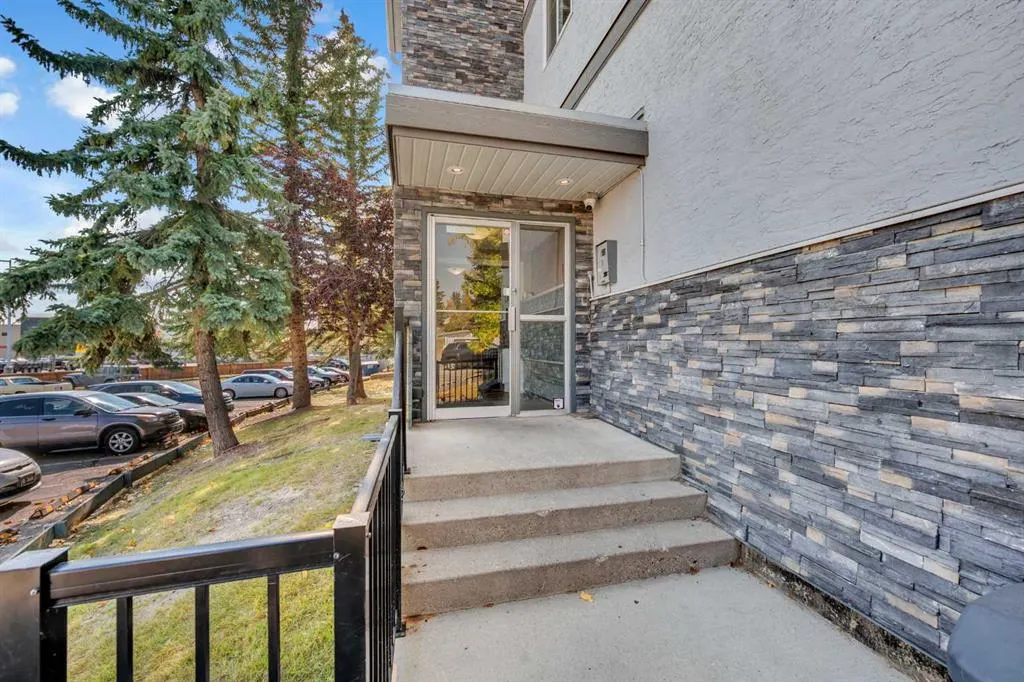 5601 Dalton Drive NW, #105A