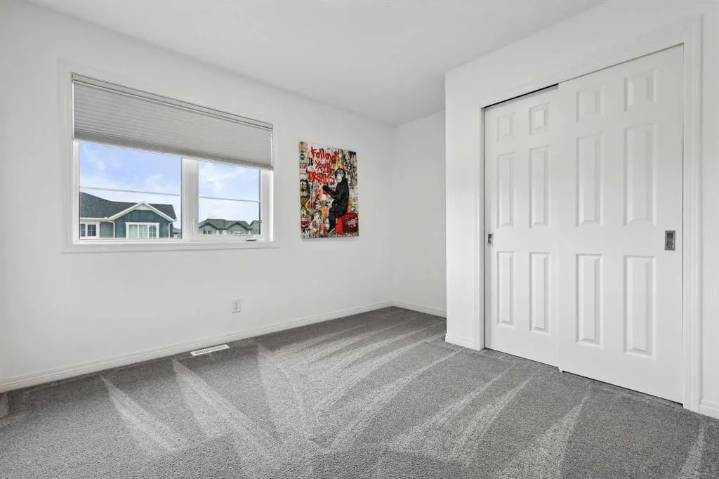 261 Carrington Circle NW