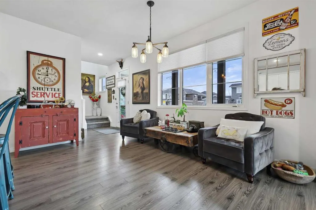 261 Carrington Circle NW