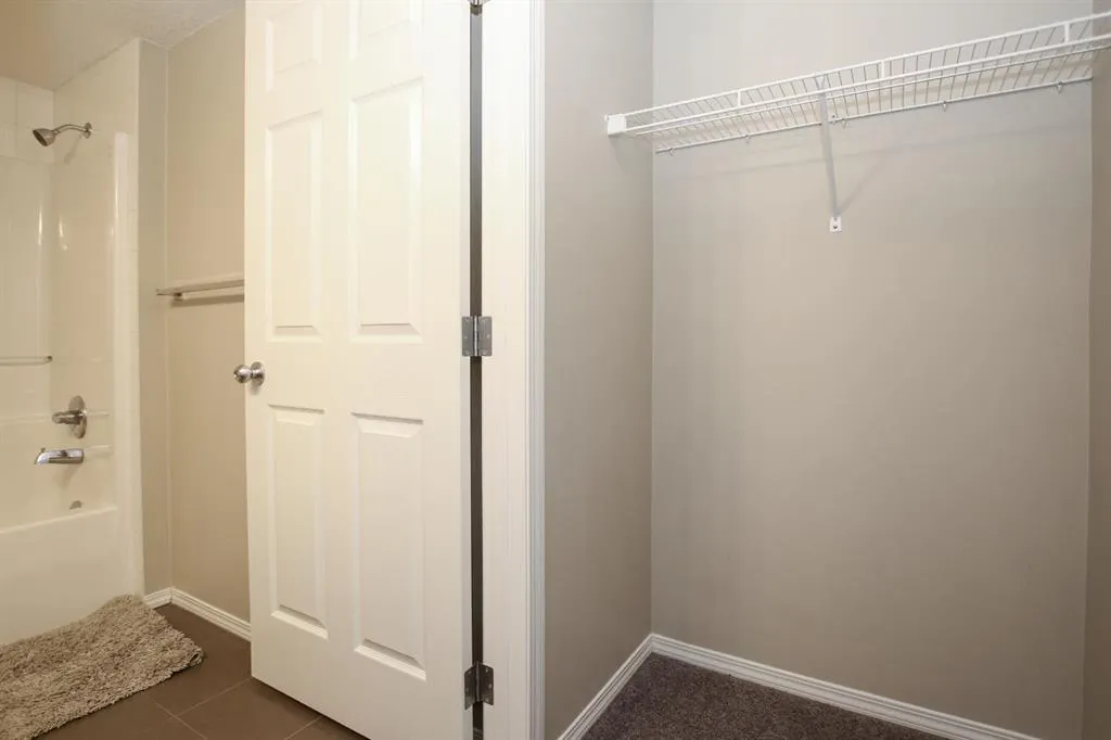 3 Broadway Rise, #308