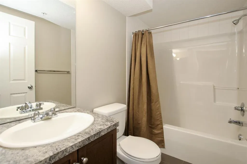 3 Broadway Rise, #308