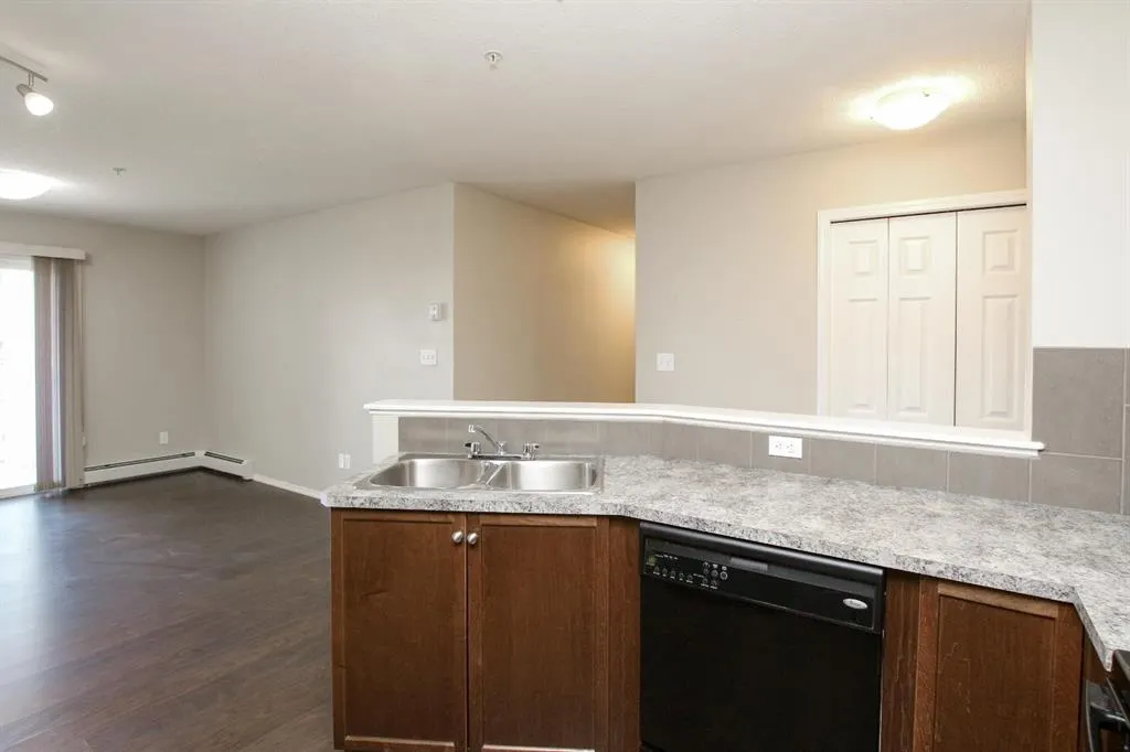 3 Broadway Rise, #308
