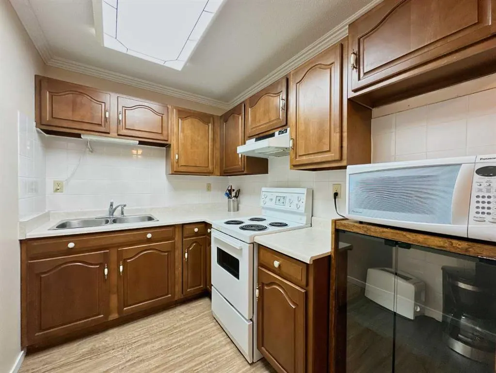 13102 22 Avenue, #202