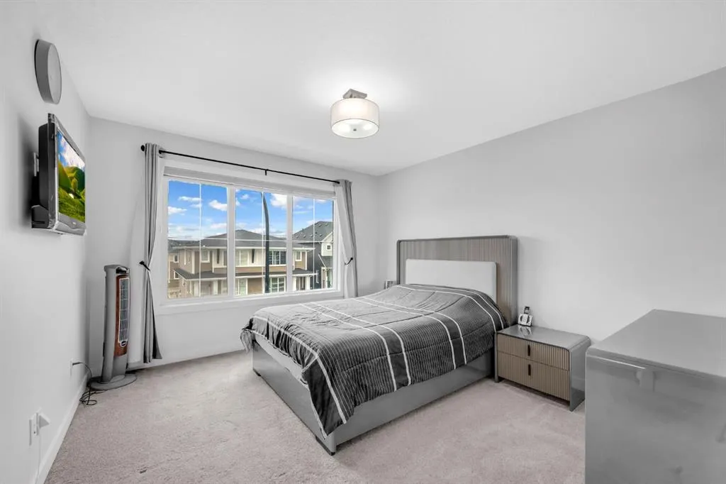 34 Sage Hill Lane NW