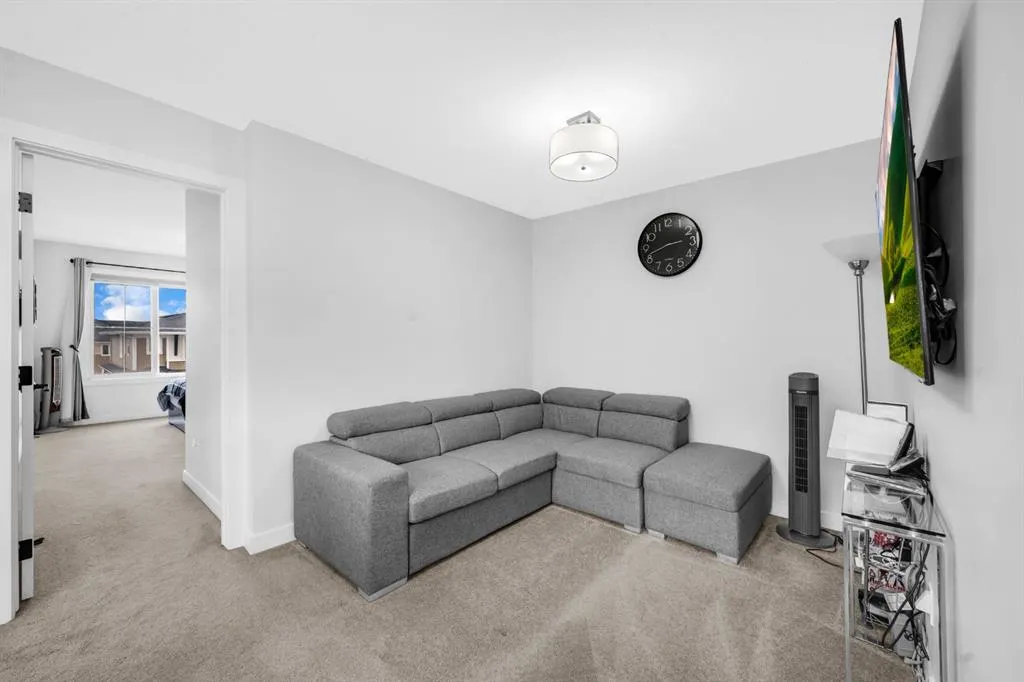 34 Sage Hill Lane NW