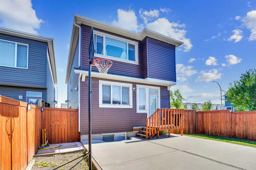 87 Redstone Boulevard NE