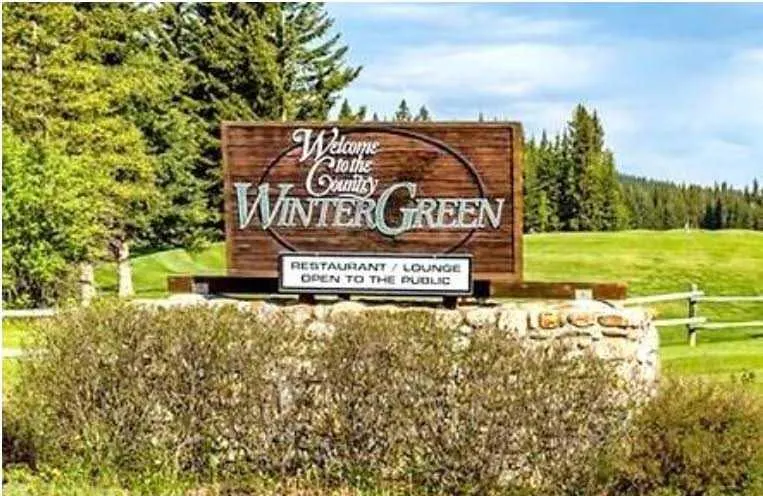 4 Wintergreen Way