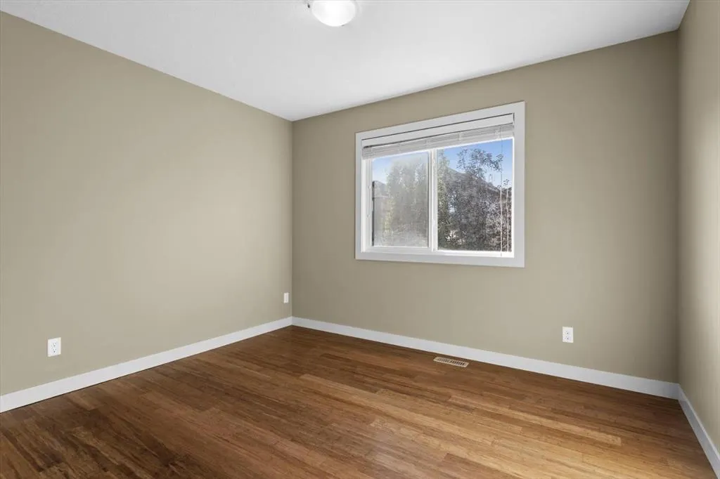 133 Sage Valley Close NW