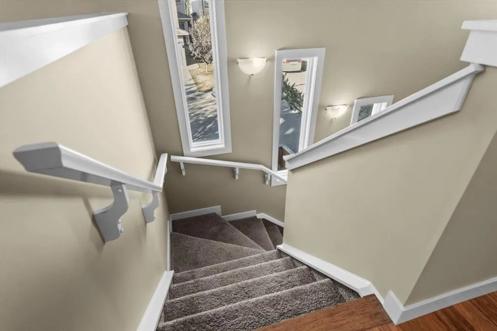 133 Sage Valley Close NW
