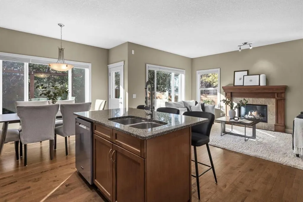 133 Sage Valley Close NW