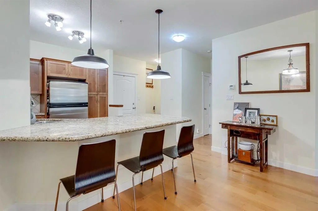 10 Discovery Ridge Close SW, #109