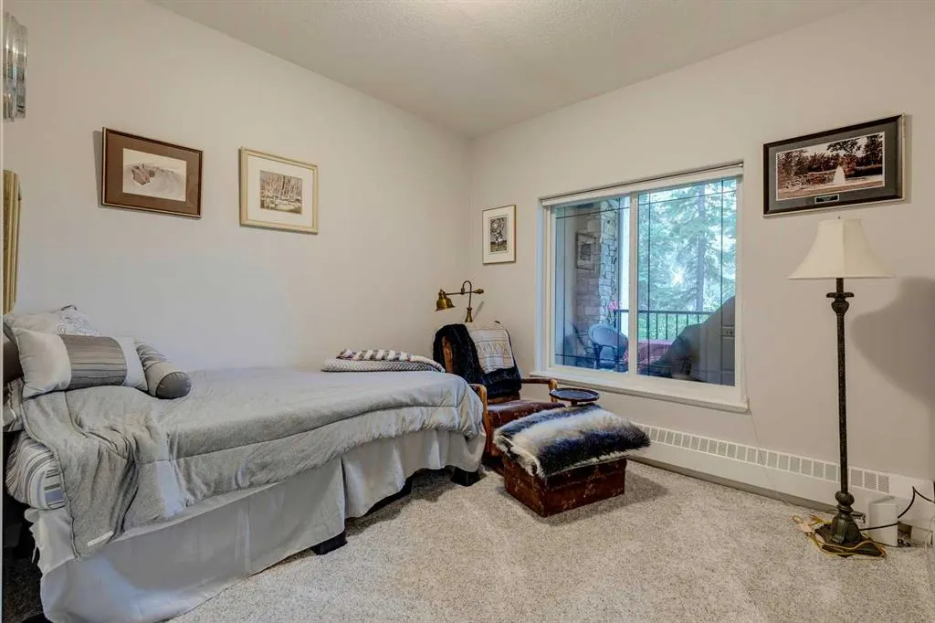 10 Discovery Ridge Close SW, #109