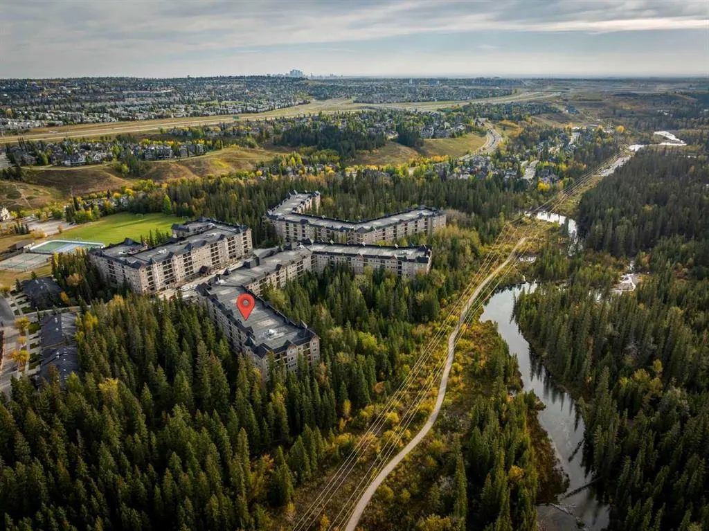 10 Discovery Ridge Close SW, #109