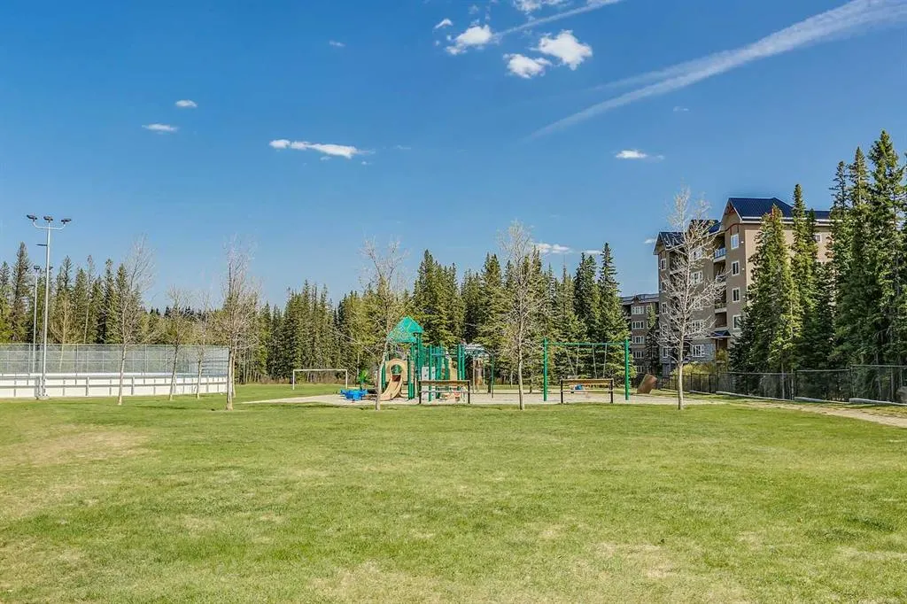 10 Discovery Ridge Close SW, #109
