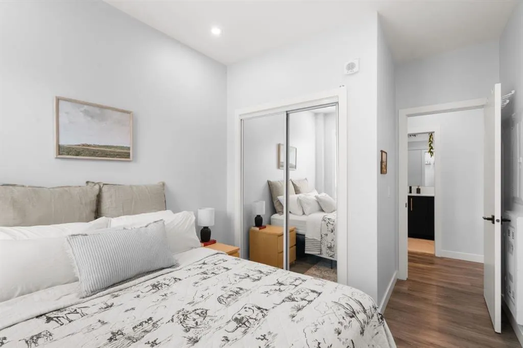 4275 Norford Avenue NW, #105
