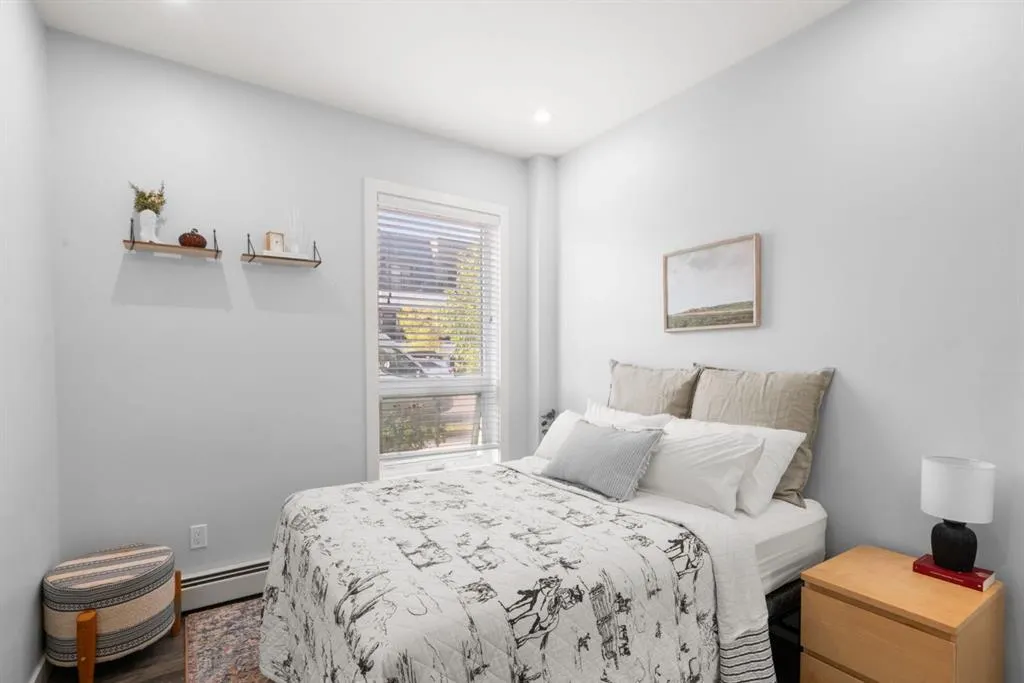 4275 Norford Avenue NW, #105