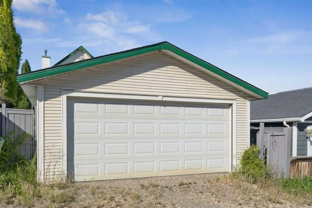 117 Tuscany Drive NW